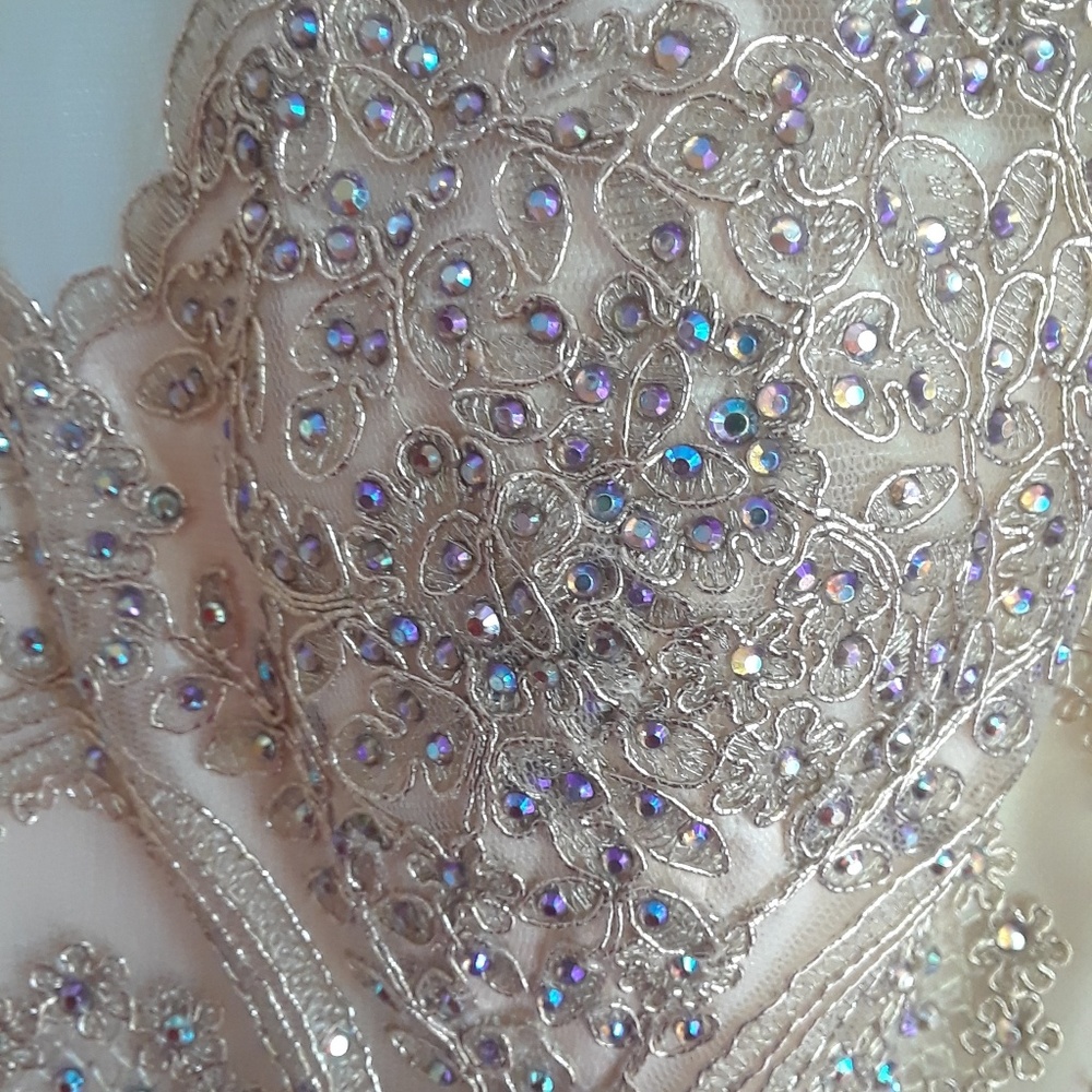 Prom dress - Picture 3 of 6